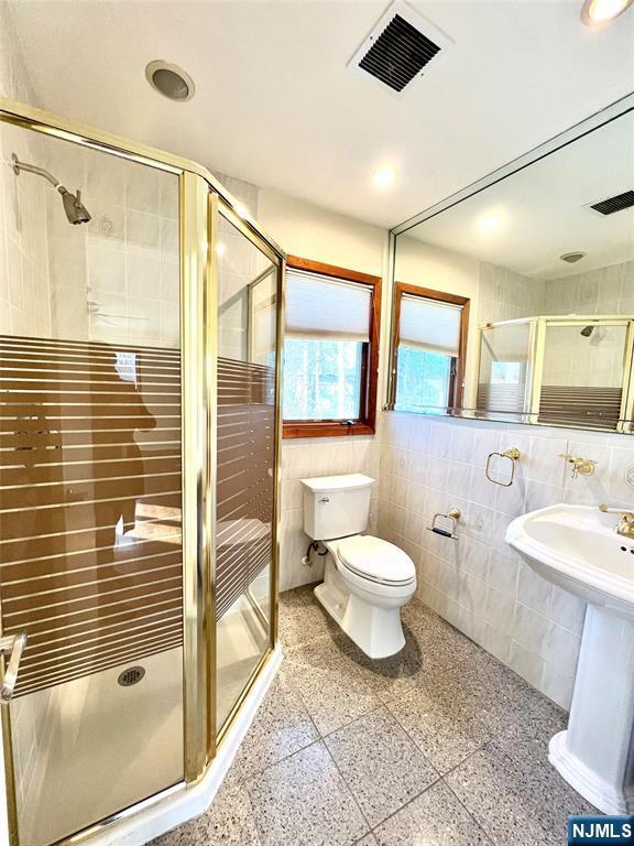 Building Photo - 517 Fordham Pl