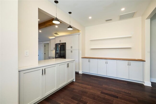 Building Photo - 6008 N Highland Ave