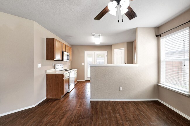 Building Photo - ***APPLICATION CURRENTLY UNDER REVIEW***Mo...
