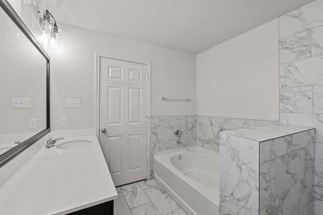 Building Photo - 240 Nectar Dr