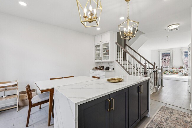 Building Photo - 458 Buffalo Ct