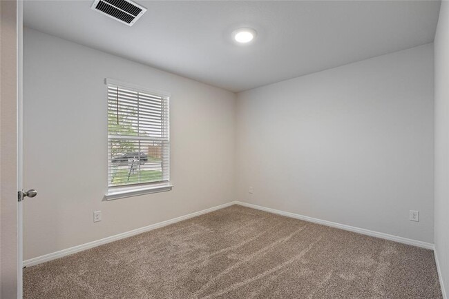 Building Photo - 176 Texas Palmetto Cir