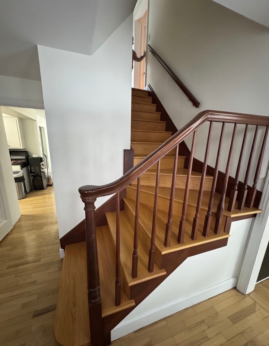 Building Photo - 1009 S Kinney Ave