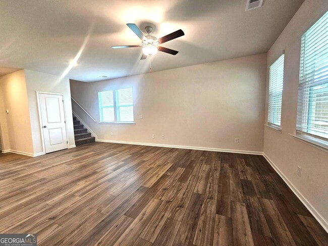Building Photo - 16 Russet Wy