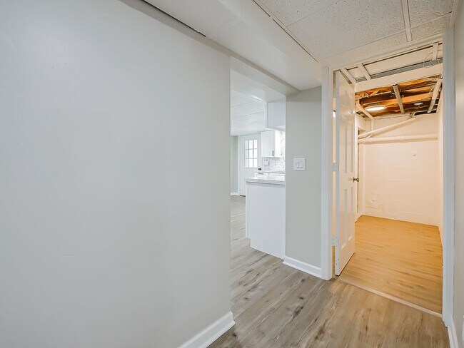 Building Photo - 3170 Dixie Hwy
