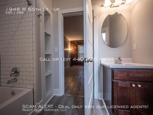 Building Photo - 1954 W 65th St