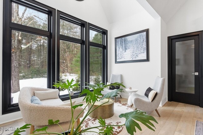 Building Photo - 15 Joshua Rd