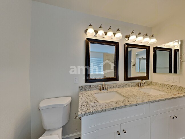 Building Photo - 3237 E Blackhawk Dr