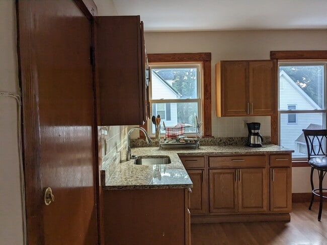 Building Photo - 59 Edson St