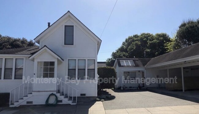 Building Photo - 117 18th St