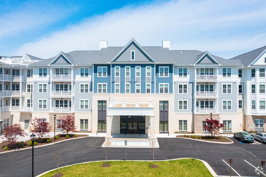 Building Photo - Everleigh Short Pump 55+ Active Adult Apartment Homes