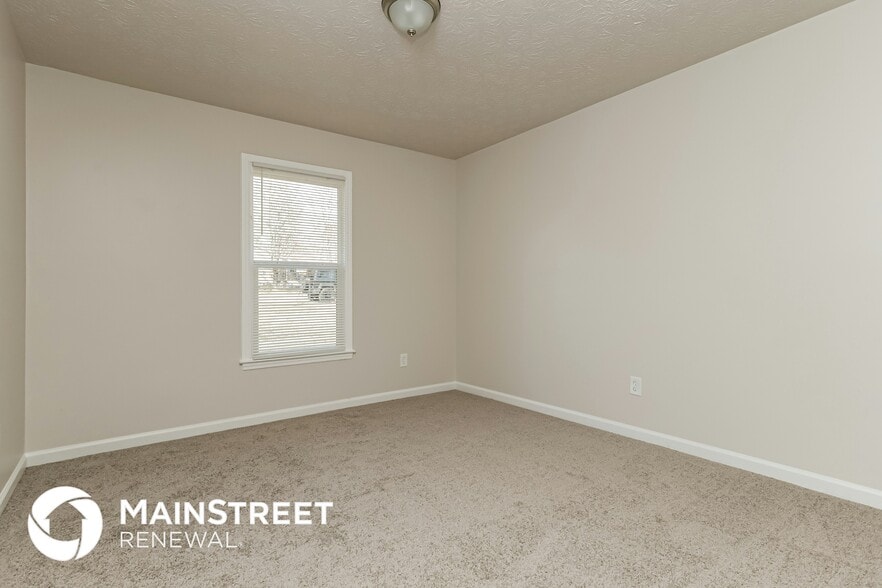 Building Photo - 155 N Hampton Dr