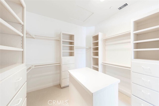 Building Photo - 12 San Remo