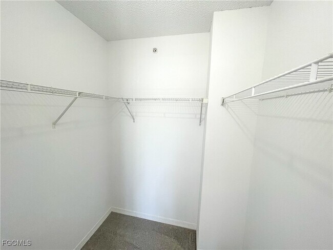 Building Photo - 8851 Colonnades Ct W