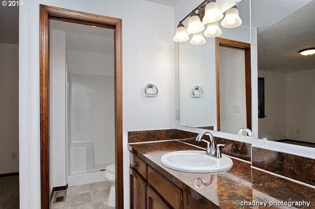 Building Photo - One level Immaculate Condition Ranch -Huge...