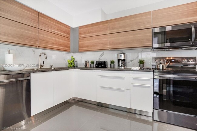 Building Photo - 2990 NW 50th St