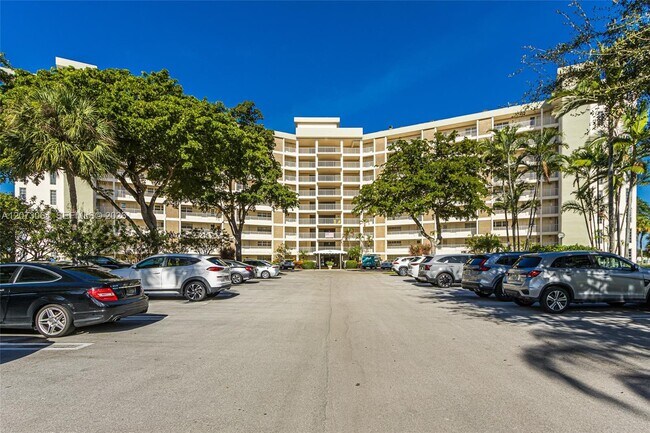 Building Photo - 3090 N Course Dr