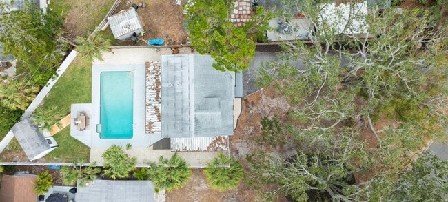 Building Photo - 5816 Woodrow Wilson Blvd NE