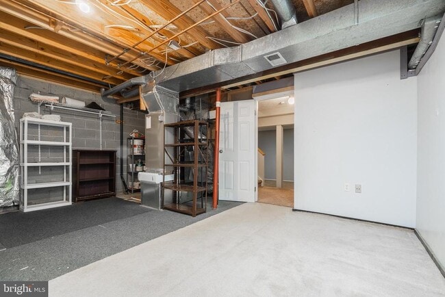 Building Photo - 2911 Montauk Ct