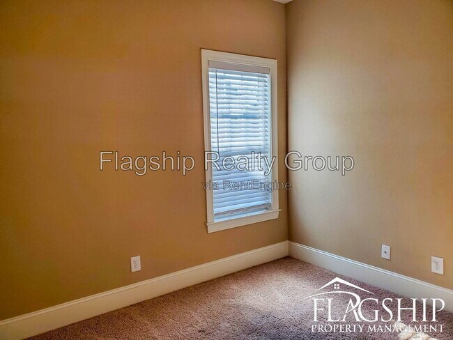 Building Photo - 3400B Ellsworth Dr