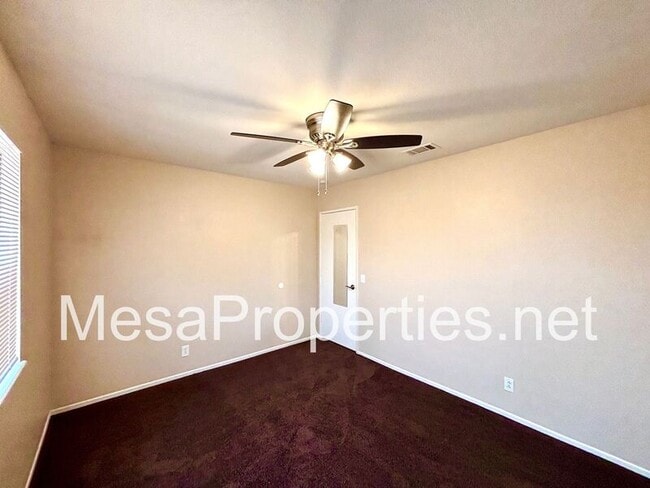 Building Photo - 8988 Grapefruit Ave