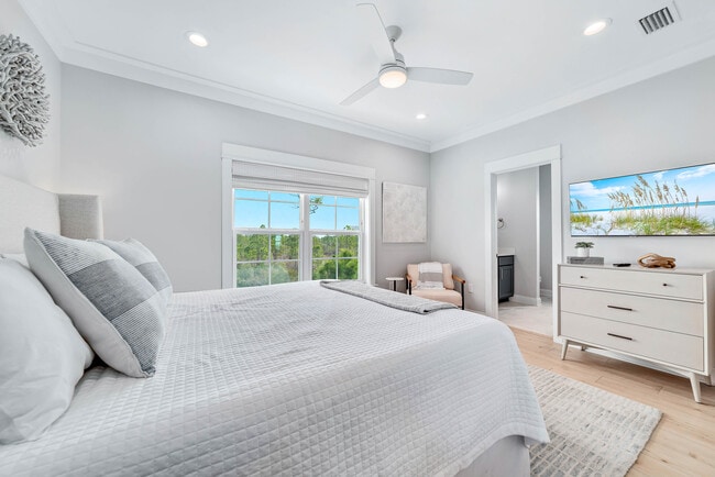 Building Photo - Orange Beach