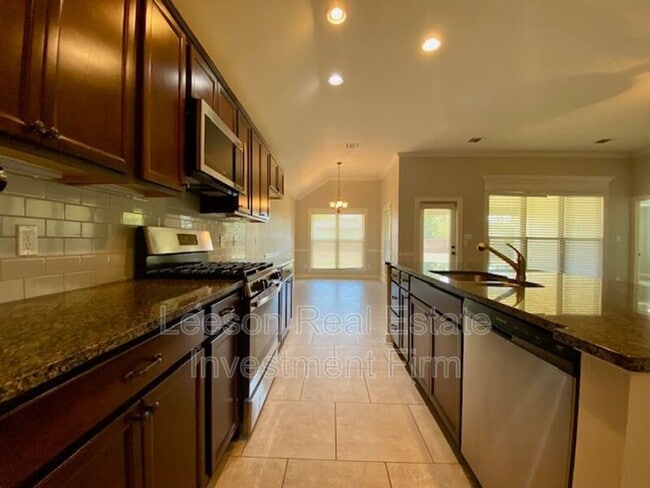 Building Photo - 2168 Sweet Bay Cir