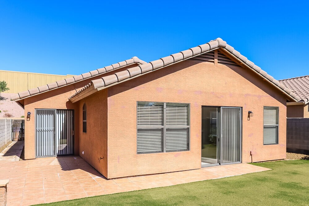 Building Photo - 3233 E Tonopah Dr