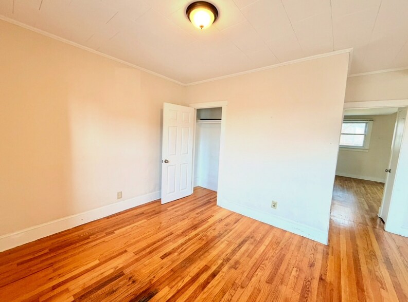 Building Photo - 45 Slater St