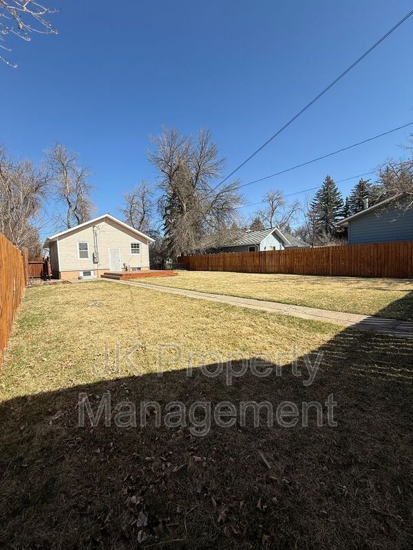 Building Photo - 2716 Central Ave