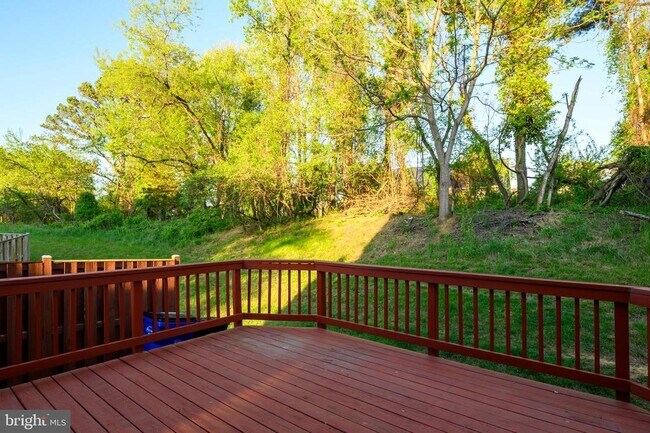Building Photo - 7951 Brightmeadow Ct