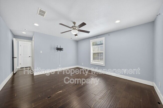 Building Photo - 1225 Michigan Ave