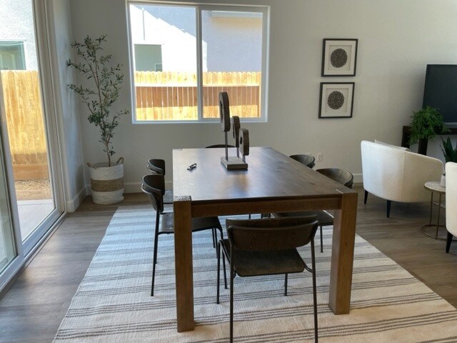 Building Photo - 390 Traverse Dr