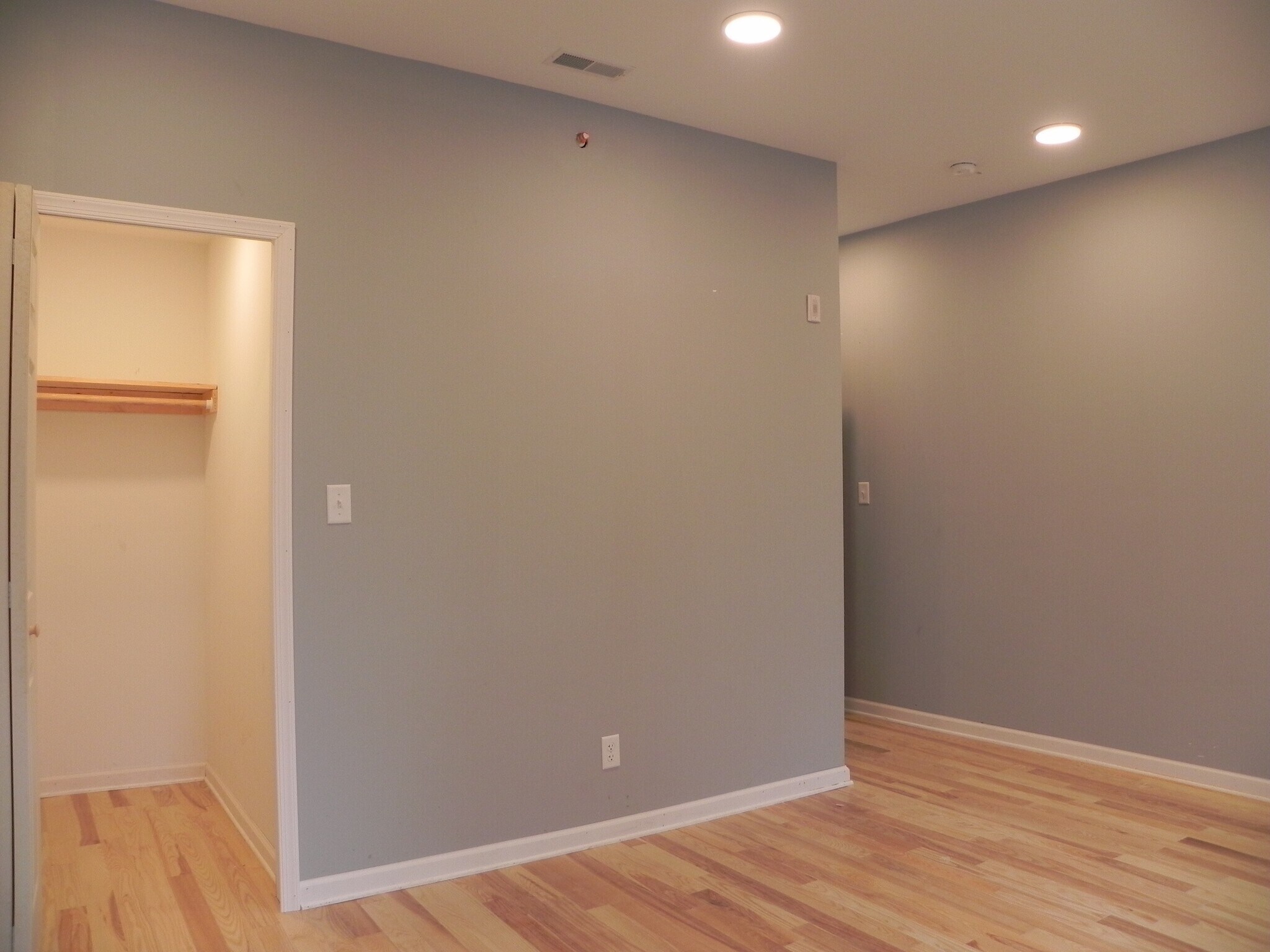 Building Photo - 813 N 41st St