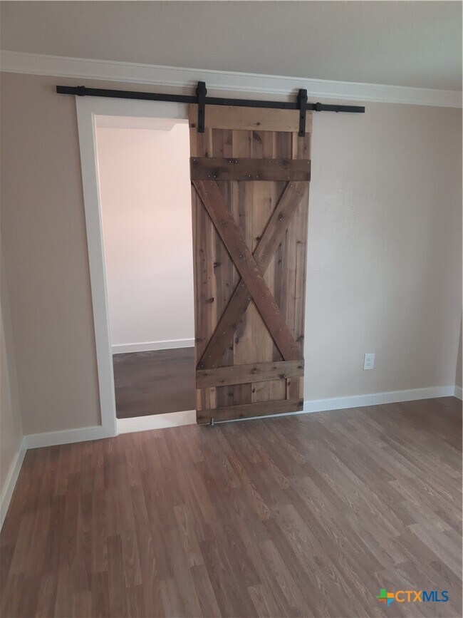 Building Photo - 418 N 22nd St