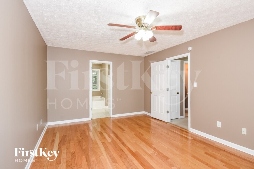 Building Photo - 2248 Lake Ranch Ct