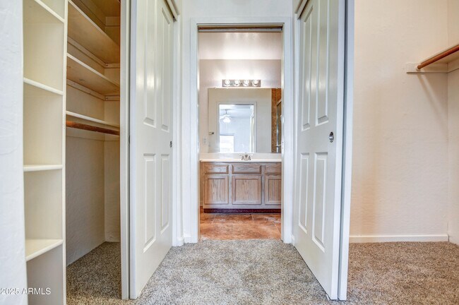 Building Photo - 11260 N 92nd St