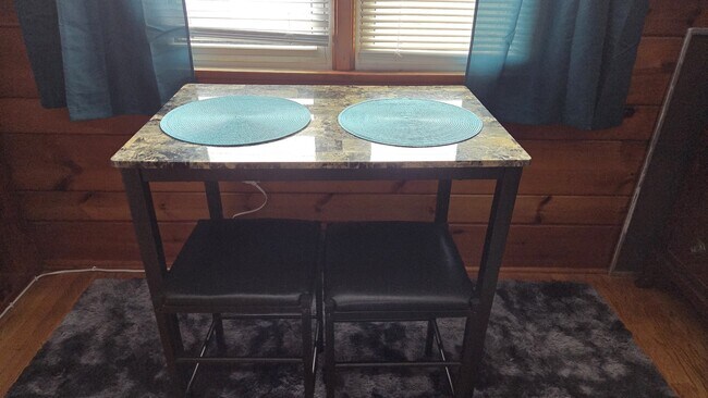 Building Photo - 1335 New Haven Rd