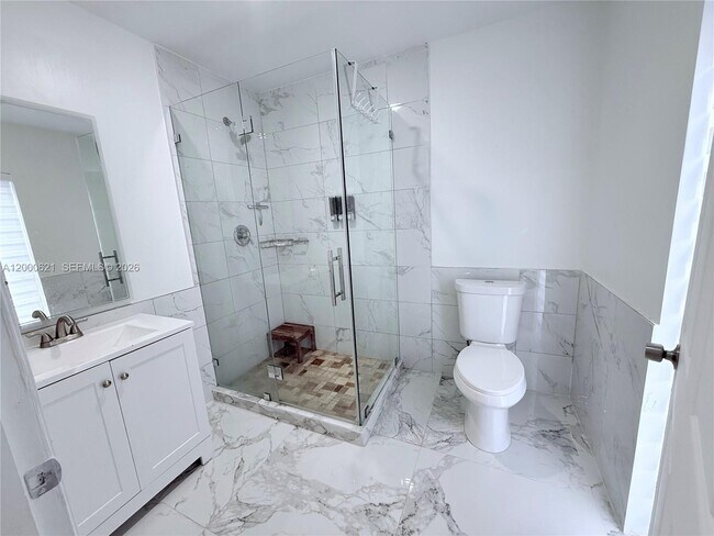 Building Photo - 11020 SW 42nd Terrace