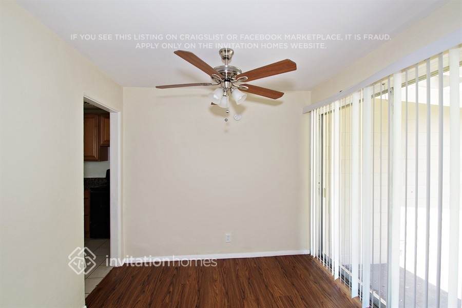 Building Photo - 717 Baywood Dr