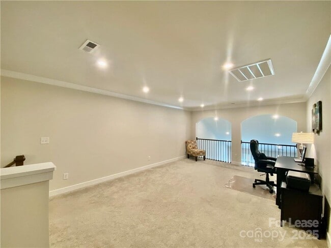 Building Photo - 6509 Winterfell Ct