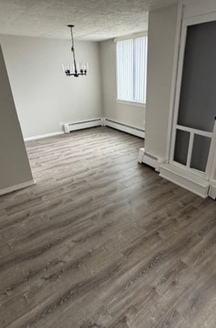 Building Photo - 225 S Rohlwing Rd