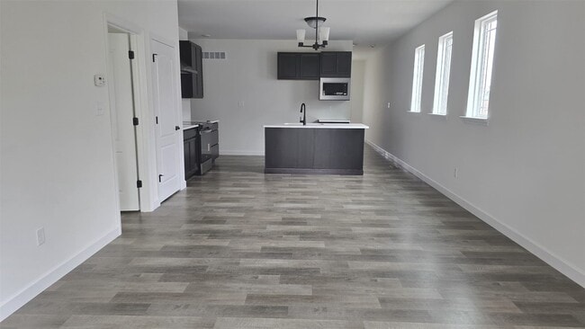 Building Photo - 49 Pheasant Ring Dr