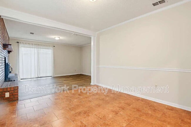 Building Photo - 4467 Donwood Cir