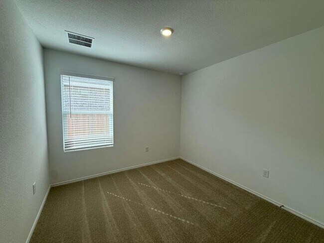 Building Photo - 223 Camargue Dr