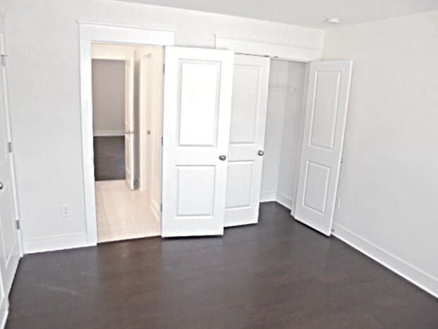 Building Photo - 1072 Adams Haven Bend