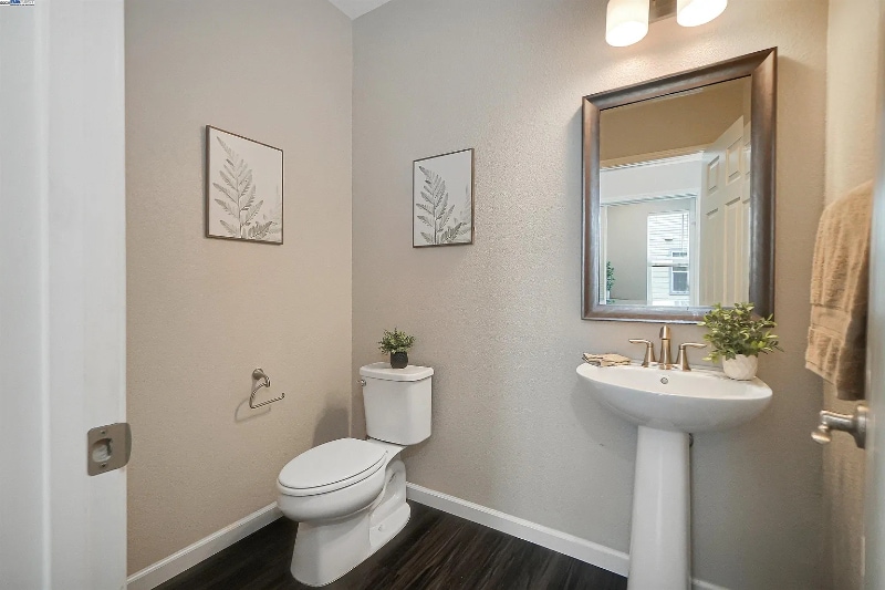 Building Photo - 26583 Greta Ln