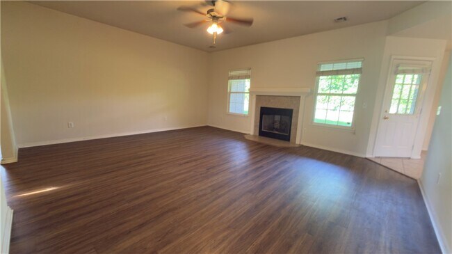 Building Photo - 1505 SW Elington St