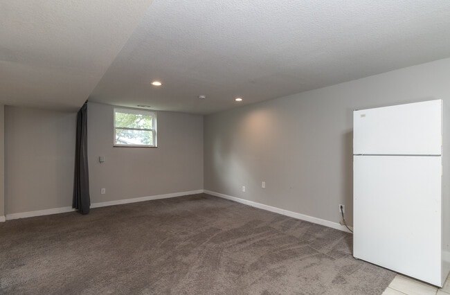 Building Photo - 2344 Alice Bell Rd