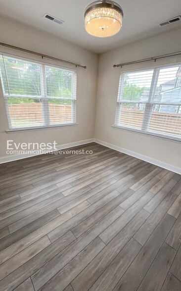 Building Photo - 8436 Jordan Meadow Dr